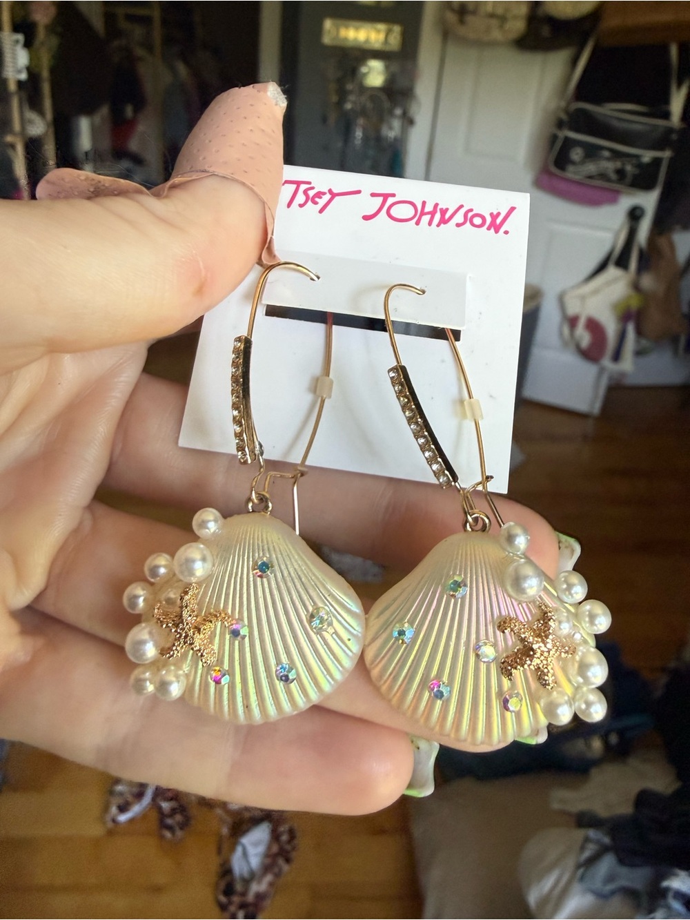 NWT Betsey Johnson Iridescent Seashell Starfish Crystal Pearl Dangle Earrings